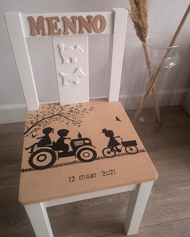 Handgeschilderde kinder/baby stoel